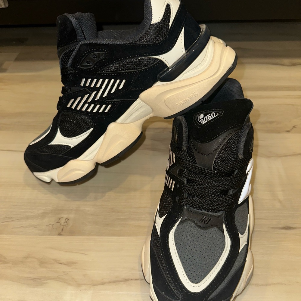 New Balance Sneakers NWOT